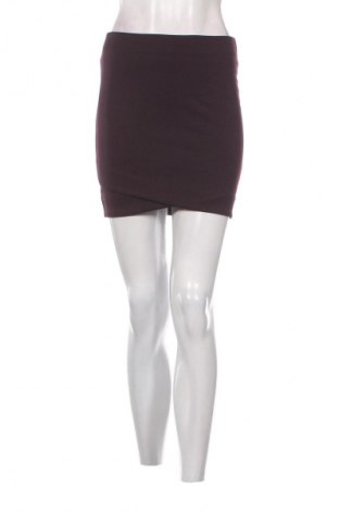 Пола H&M, Размер S, Цвят Лилав, Цена 2,04 €