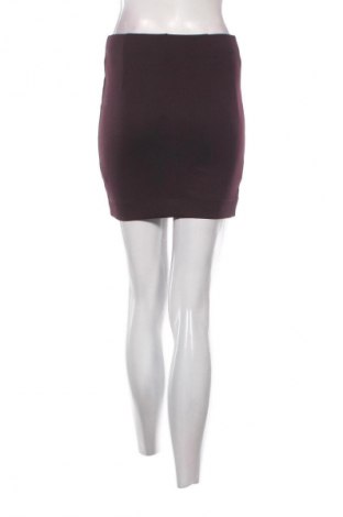 Пола H&M, Размер S, Цвят Лилав, Цена 2,04 €