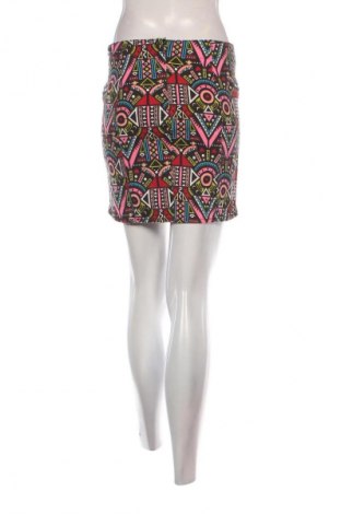 Пола H&M Divided, Размер S, Цвят Многоцветен, Цена 2,04 €