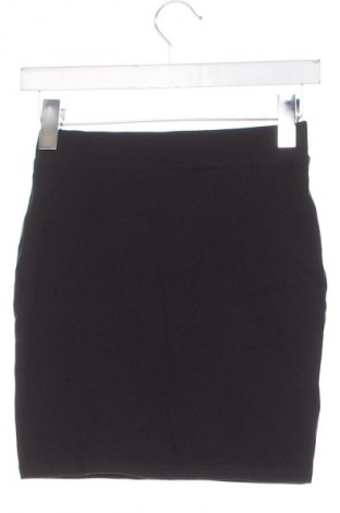 Пола H&M Divided, Размер XXS, Цвят Черен, Цена 2,04 €