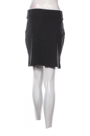 Пола Jennyfer, Размер M, Цвят Черен, Цена 2,04 €