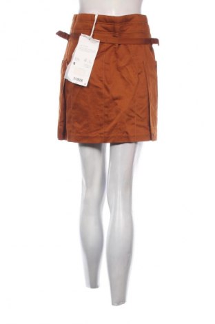 Пола Mango, Размер S, Цвят Оранжев, Цена 11,75 €