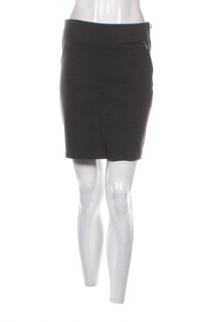 Пола Marks & Spencer, Размер S, Цвят Черен, Цена 2,04 €