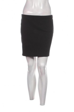 Пола Primark, Размер M, Цвят Черен, Цена 2,04 €