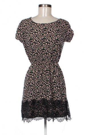 Šaty  Cropp, Velikost M, Barva Vícebarevné, Cena  59,00 Kč