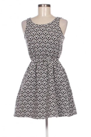 Šaty  H&M, Velikost S, Barva Vícebarevné, Cena  49,00 Kč