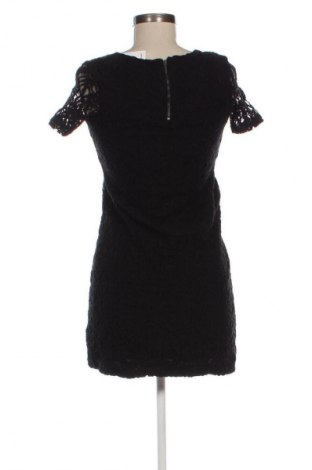 Φόρεμα Reserved, Μέγεθος S, Χρώμα Μαύρο, Τιμή 1,99 €