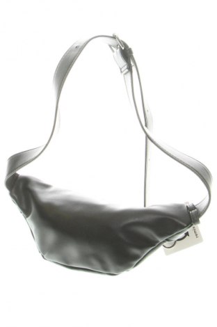 Τσάντα Bershka, Χρώμα Μαύρο, Τιμή 5,99 €