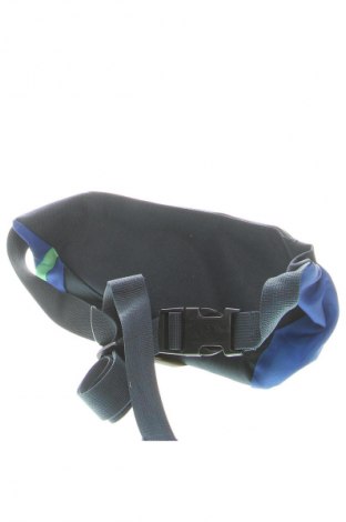 Hüfttasche Invicta, Farbe Mehrfarbig, Preis 35,99 €