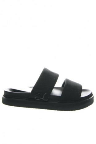 Pantofle Calvin Klein Jeans, Velikost 43, Barva Černá, Cena  2 149,00 Kč, #135114204