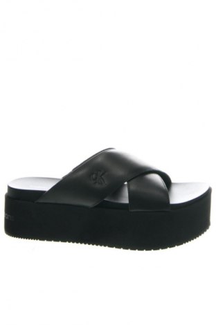Papuče Calvin Klein Jeans, Veľkosť 38, Farba Čierna, Cena  77,95 €, #135140656