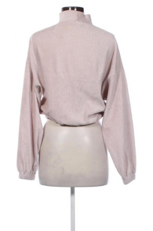 Дамска блуза Bershka, Размер S, Цвят Екрю, Цена 4,60 €