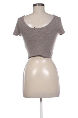 Дамска блуза H&M Divided, Размер S, Цвят Многоцветен, Цена 11,24 €