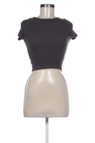 Дамска блуза H&M Divided, Размер XXS, Цвят Сив, Цена 4,60 €