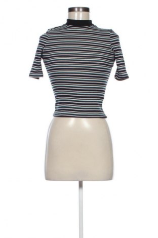Дамска блуза H&M Divided, Размер XS, Цвят Многоцветен, Цена 9,20 €