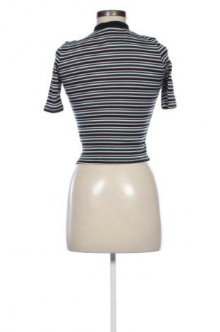 Дамска блуза H&M Divided, Размер XS, Цвят Многоцветен, Цена 9,20 €