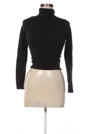 Дамска блуза Hollister, Размер XS, Цвят Черен, Цена 16,36 €