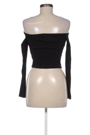 Γυναικεία μπλούζα Pull&Bear, Μέγεθος M, Χρώμα Μαύρο, Τιμή 5,99 €