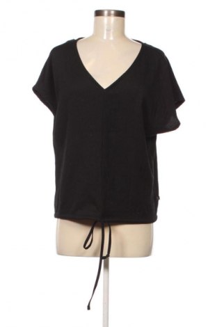 Dámská halenka Q/S by S.Oliver, Velikost M, Barva Černá, Cena  159,00 Kč