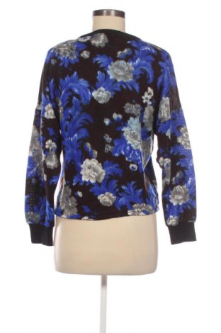 Дамска блуза Unbranded, Размер M, Цвят Многоцветен, Цена 13,14 €