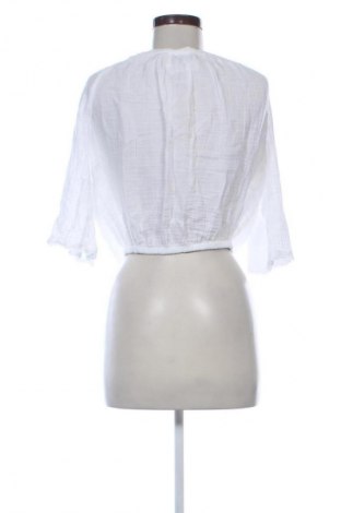 Дамска блуза Unbranded, Размер M, Цвят Бял, Цена 9,20 €