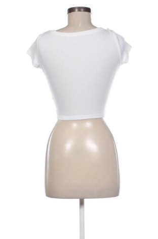 Дамска блуза Unbranded, Размер M, Цвят Бял, Цена 9,20 €