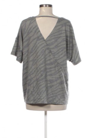 Дамска блуза Unbranded, Размер XL, Цвят Многоцветен, Цена 13,29 €