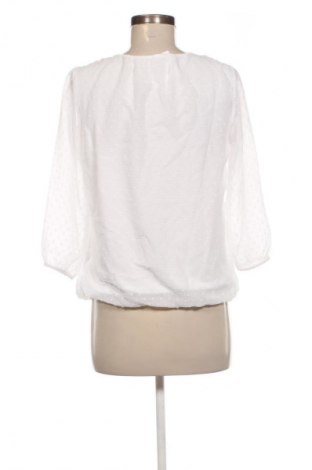 Дамска блуза Unbranded, Размер M, Цвят Бял, Цена 2,55 €