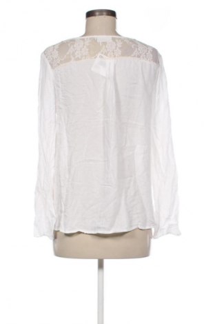Bluză de femei Yessica, Mărime M, Culoare Alb, Preț 7,99 Lei