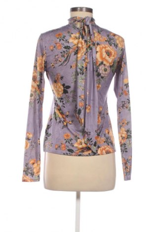 Дамска блуза Zara, Размер M, Цвят Многоцветен, Цена 22,00 €