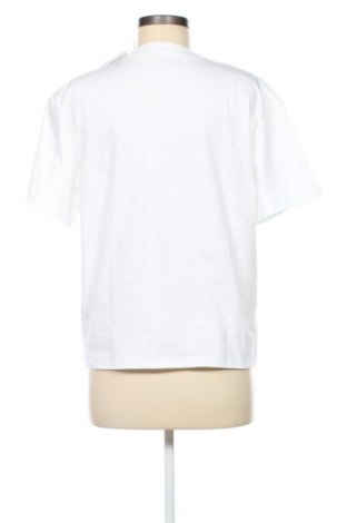 Дамска тениска Calvin Klein Jeans, Размер M, Цвят Многоцветен, Цена 37,32 €