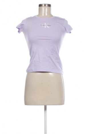 Damen T-Shirt Calvin Klein Jeans, Größe XS, Farbe Lila, Preis 33,99 €