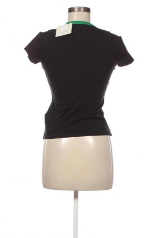 Дамска тениска Calvin Klein Jeans, Размер XS, Цвят Черен, Цена 17,89 €