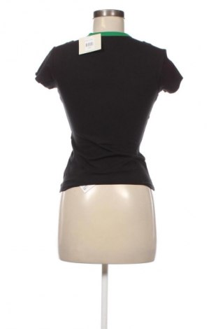 Damski T-shirt Calvin Klein Jeans, Rozmiar XXS, Kolor Czarny, Cena 79,99 zł
