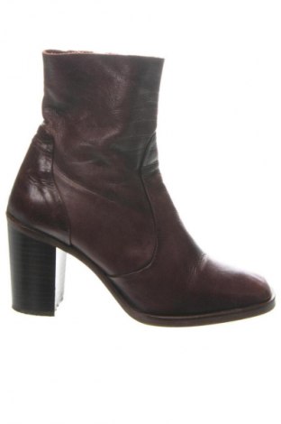 Дамски боти Buffalo, Размер 39, Цвят Кафяв, Цена 62,33 €