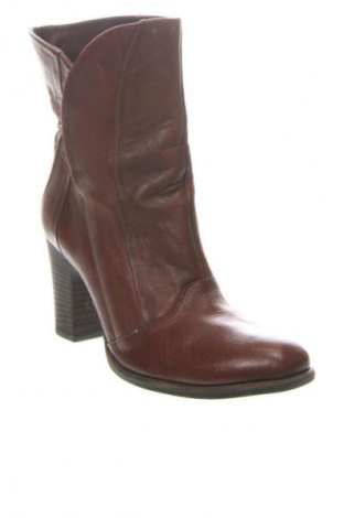 Дамски боти Clarks, Размер 37, Цвят Кафяв, Цена 26,06 €