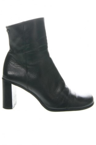 Дамски боти DKNY Jeans, Размер 40, Цвят Черен, Цена 47,03 €
