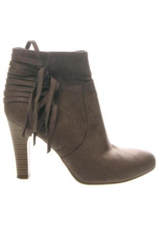 Дамски боти Graceland, Размер 36, Цвят Бежов, Цена 18,94 €