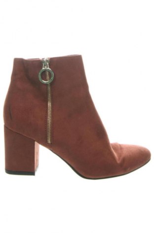 Botine de damă Graceland, Mărime 39, Culoare Maro, Preț 63,99 Lei