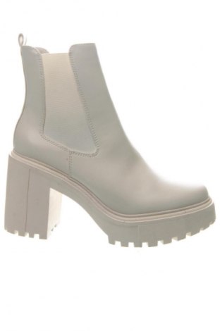 Дамски боти Madden Girl, Размер 41, Цвят Бял, Цена 42,94 €