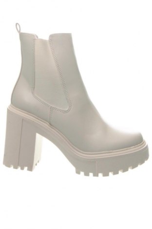 Дамски боти Madden Girl, Размер 38, Цвят Бял, Цена 42,94 €