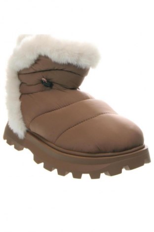 Дамски боти Steve Madden, Размер 42, Цвят Бежов, Цена 60,33 €