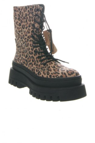 Дамски боти Steve Madden, Размер 40, Цвят Многоцветен, Цена 60,33 €