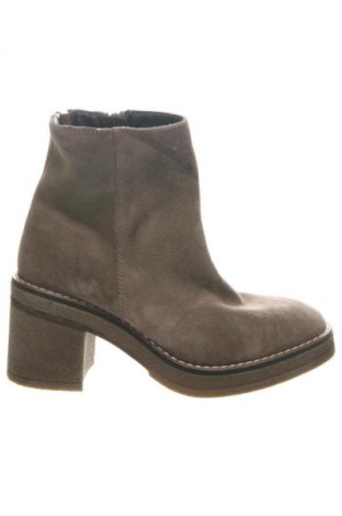 Дамски боти Sub, Размер 36, Цвят Бежов, Цена 32,21 €