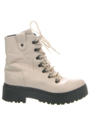 Дамски боти Super Cracks, Размер 39, Цвят Екрю, Цена 25,05 €