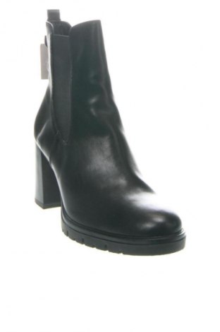 Дамски боти Tamaris, Размер 38, Цвят Черен, Цена 34,76 €