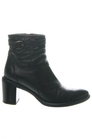 Дамски боти Unbranded, Размер 38, Цвят Черен, Цена 52,66 €