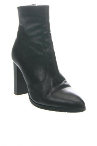 Дамски боти Unbranded, Размер 38, Цвят Черен, Цена 37,32 €