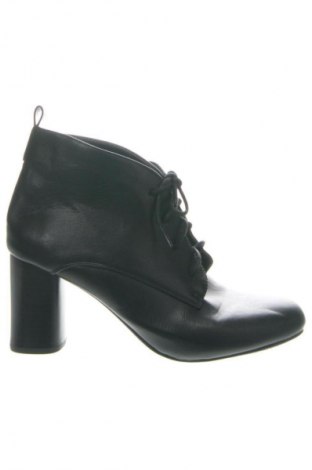 Дамски боти Unbranded, Размер 39, Цвят Черен, Цена 20,45 €