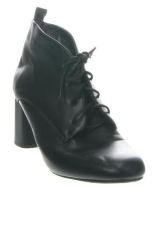 Дамски боти Unbranded, Размер 39, Цвят Черен, Цена 20,45 €